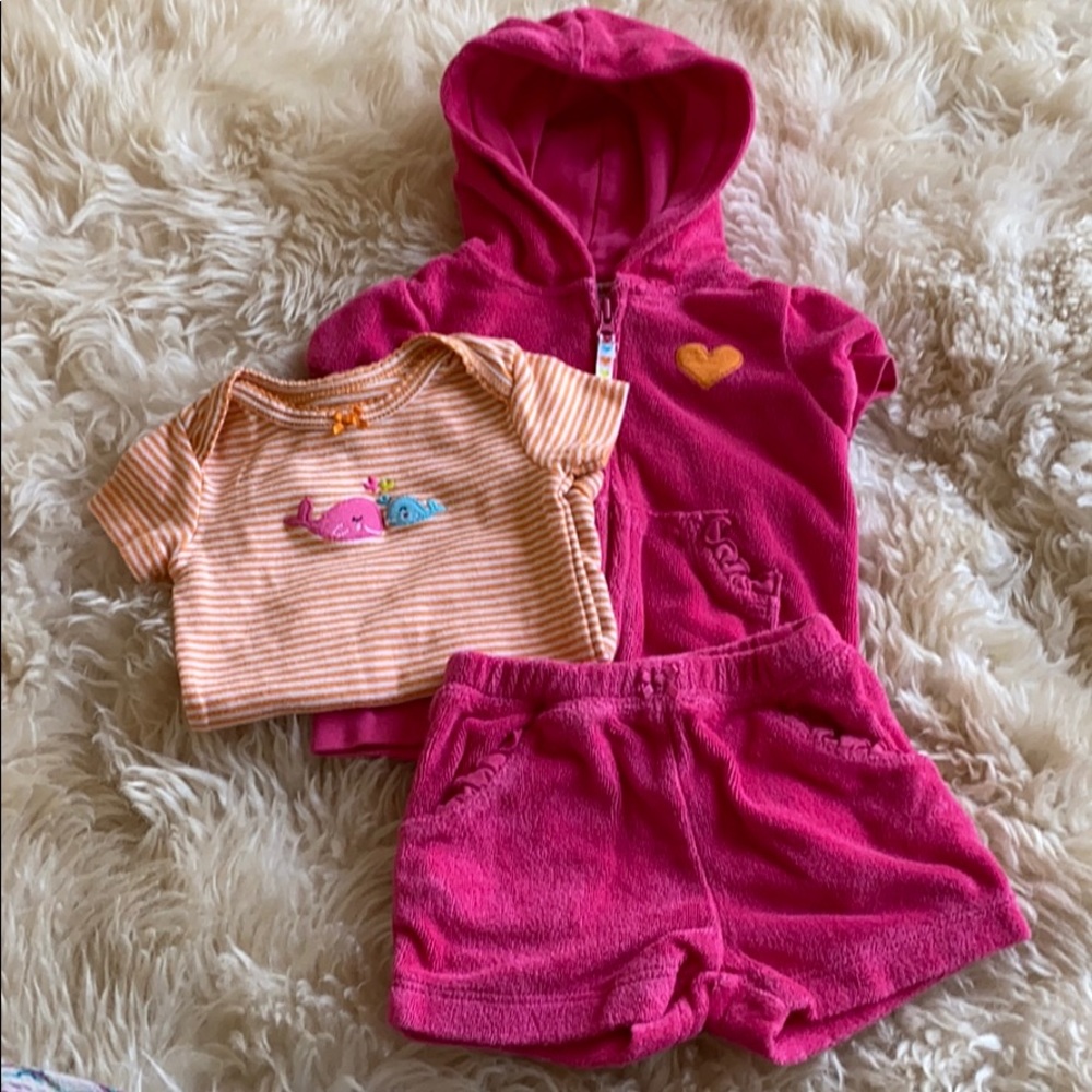 CARTER’S shorts sweatsuit